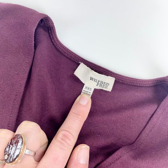 Aritzia Wilfred Free plum wrap long sleeve crop top xxs - Picture 11 of 11